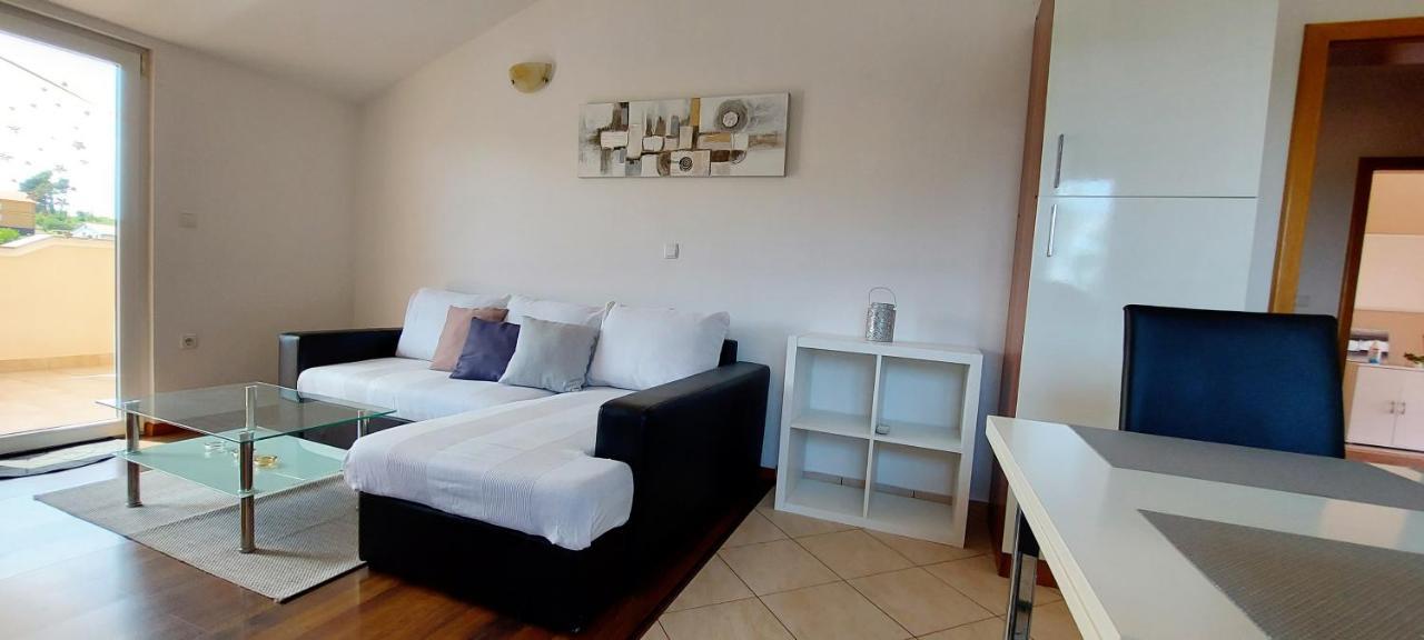 Apartments Marijana Rab Town Oda fotoğraf
