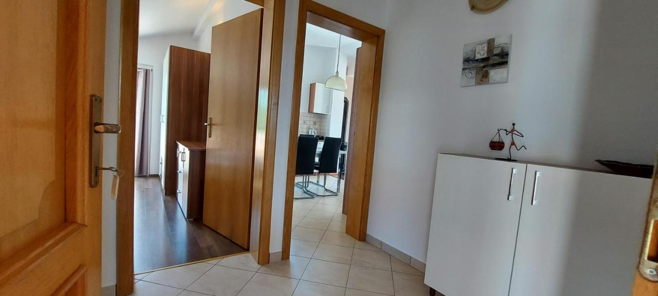Apartments Marijana Rab Town Oda fotoğraf